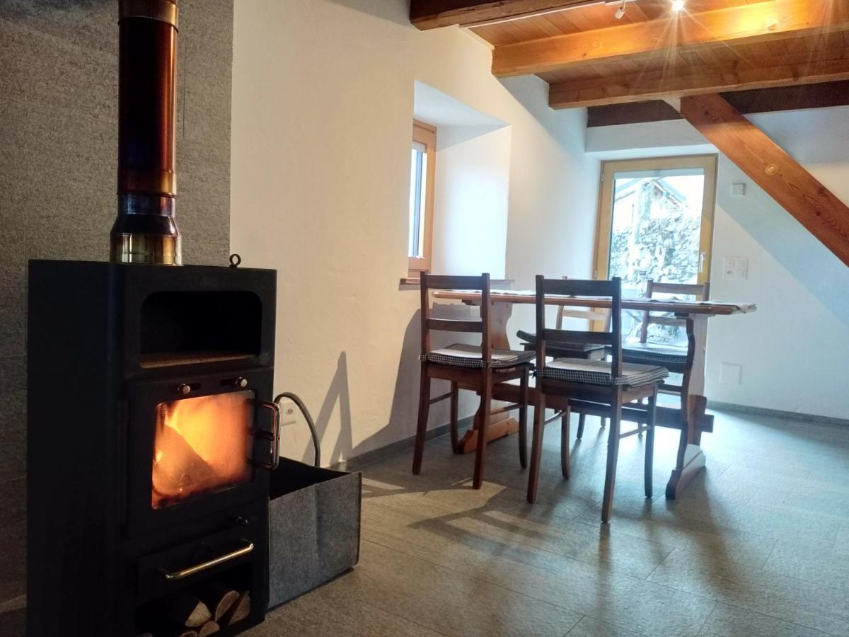 Rustico "Casa Di Sasso" Villa Intragna Buitenkant foto
